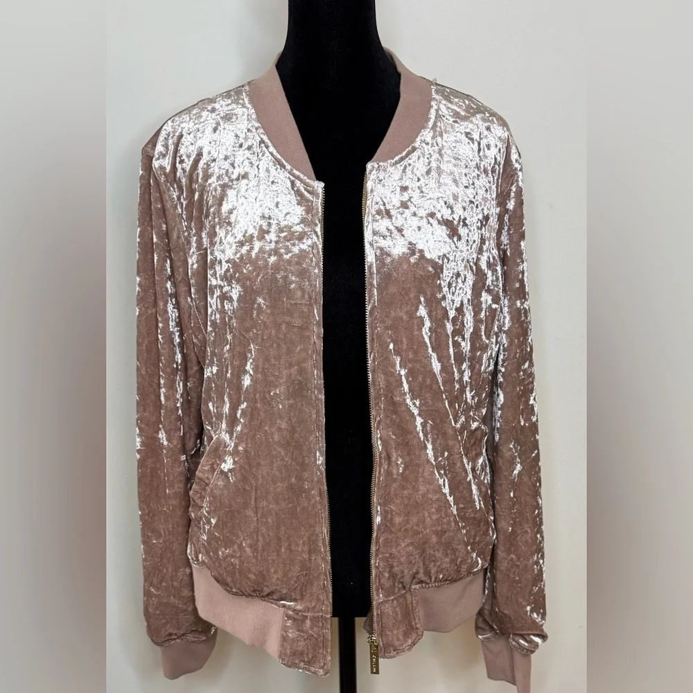 Sanctuary light pink crushed velvet girly feminine jacket coat full zip med EUC